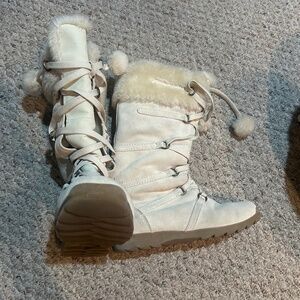 Cream Snow Boots